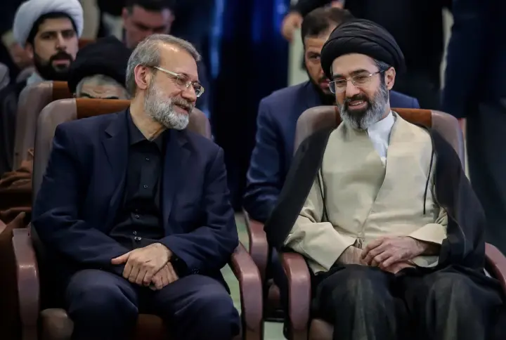Seyyed Mojtaba Hosseini Khamenei with Ali Larijani